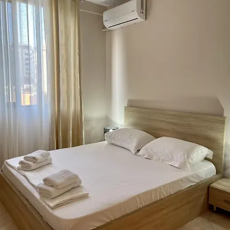 Spacious Promenade 3 Bedroom * Durrës