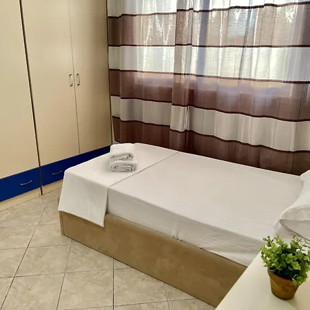 Spacious Promenade 3 Bedroom Durrës